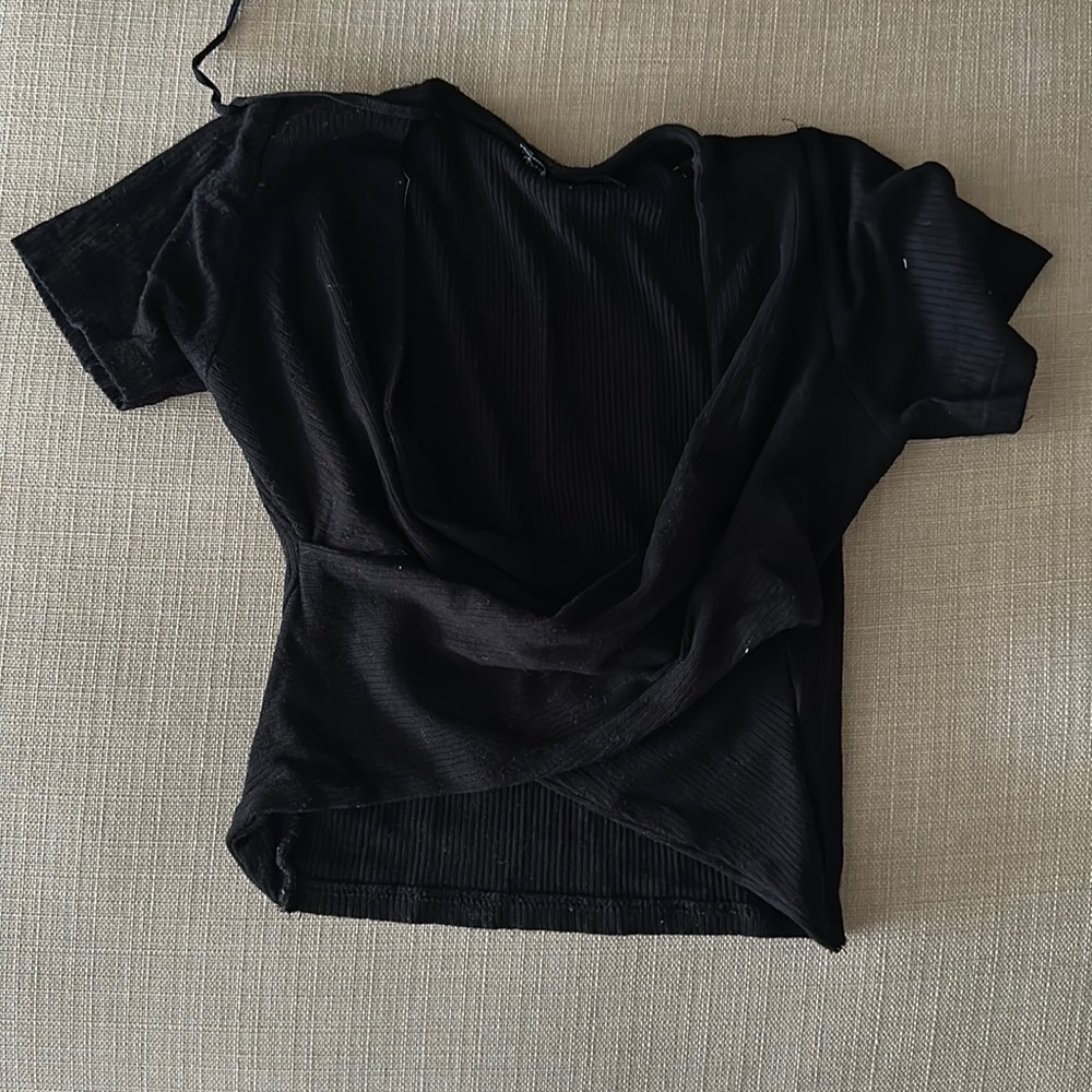 Black crop top
